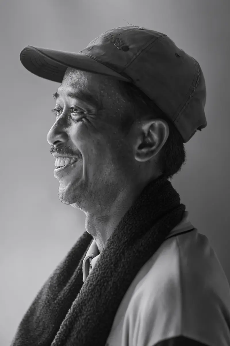 diy frankincense and rose face oil for mature skin