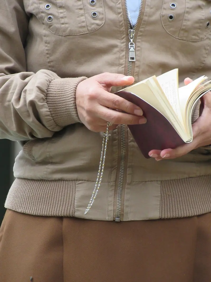 frankincense oil and the bible what scripture actually says