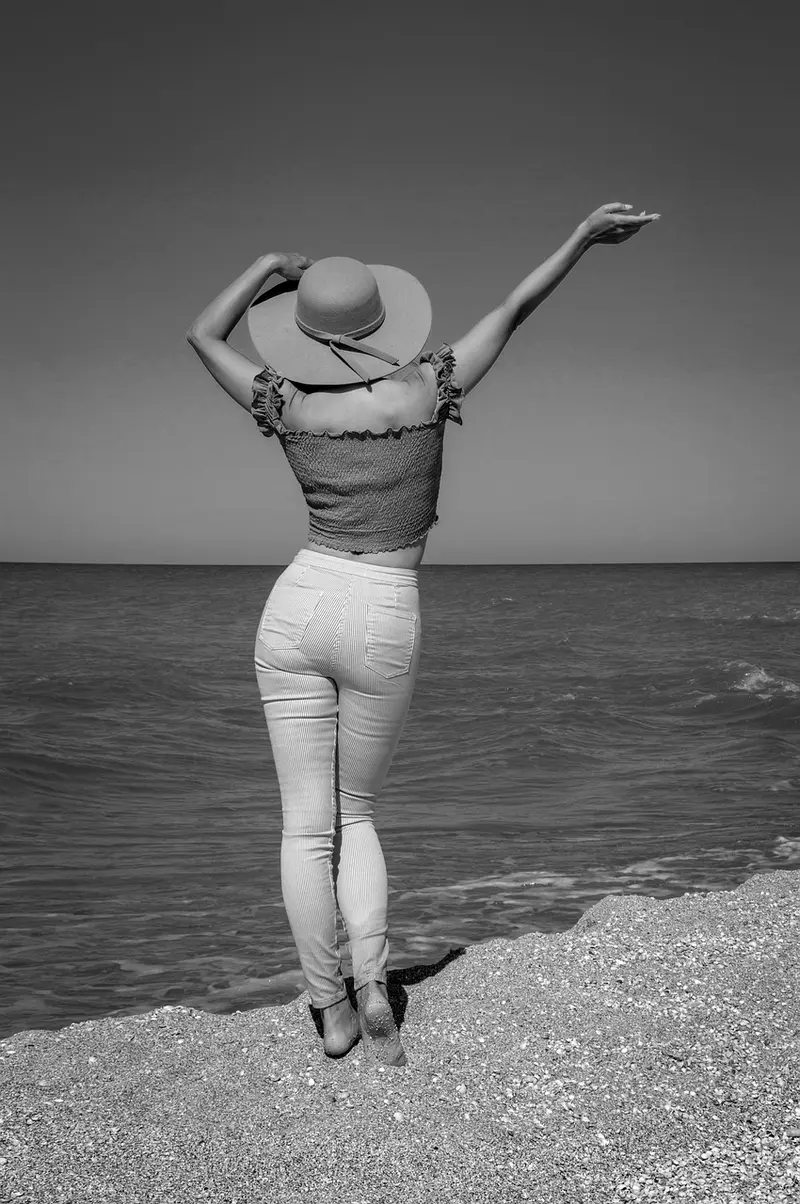 how to incorporate frankincense into your daily skincare